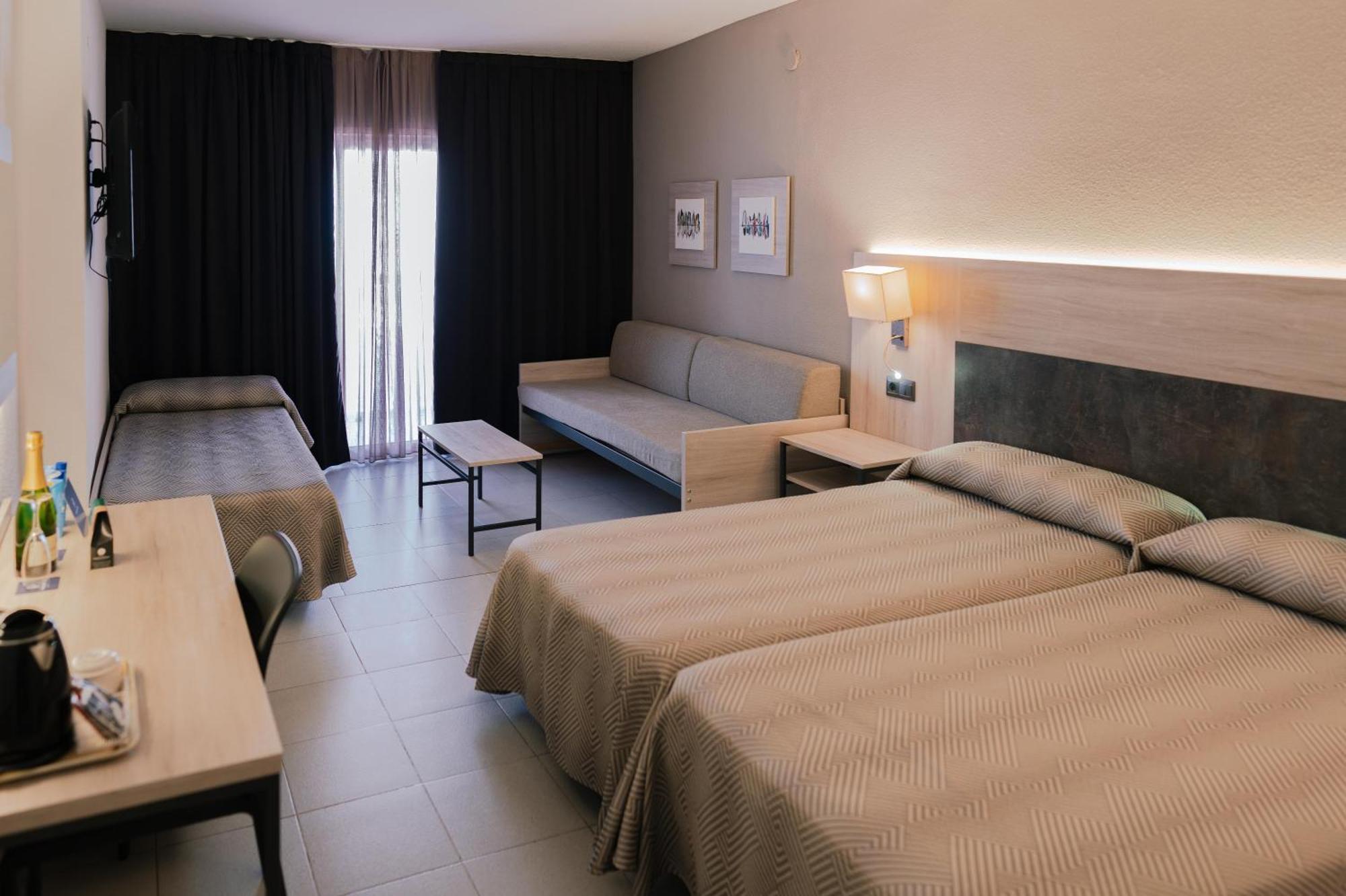 Port Fiesta Park Hotel 3*